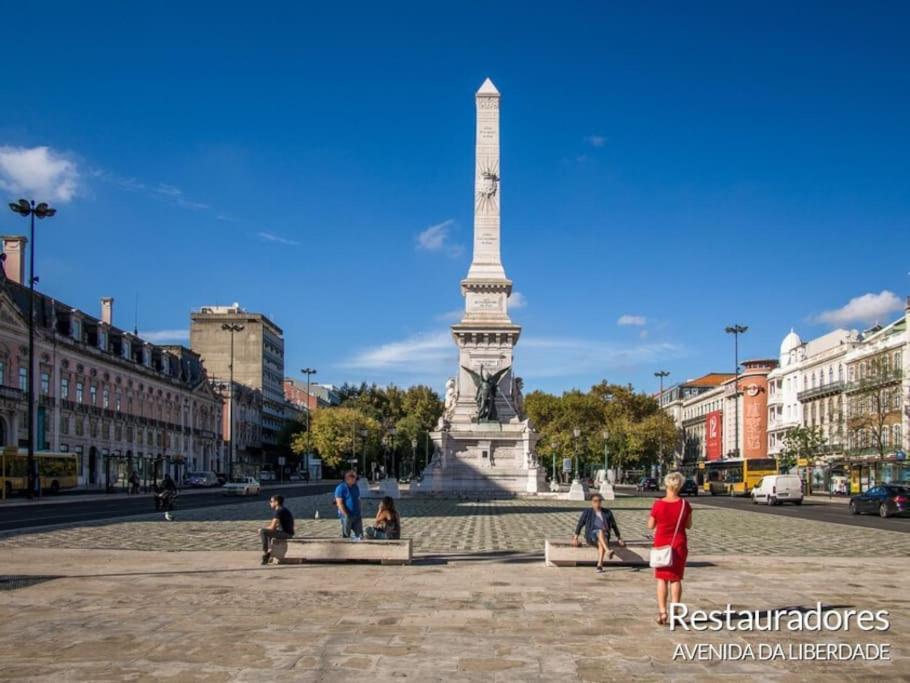 Charming Central Apartment To Rent Lisbon Exterior photo