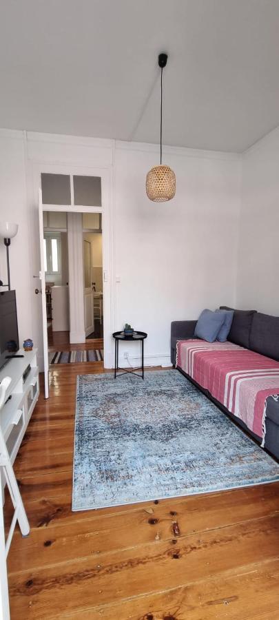 Charming Central Apartment To Rent Lisbon Exterior photo